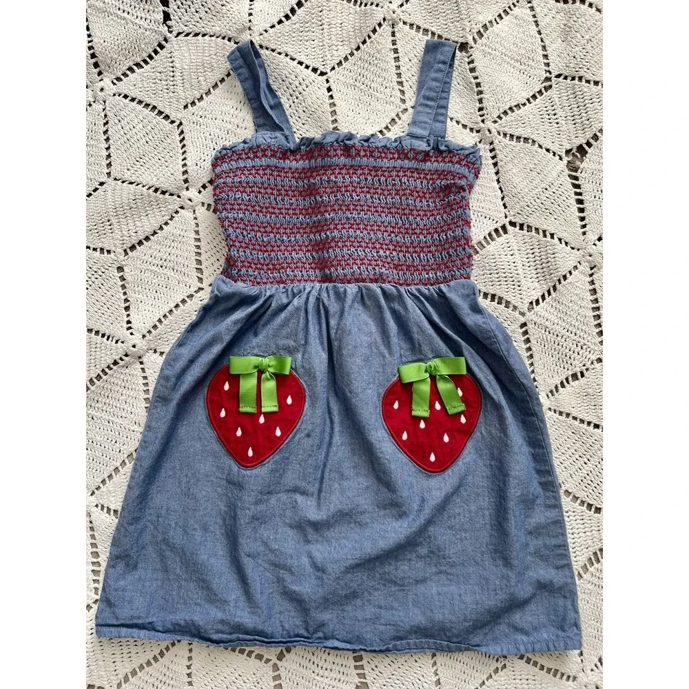 Gymboree Cotton Girls Chambray Smocked Strawberry Dress Sz 6 Cottagecore Summer